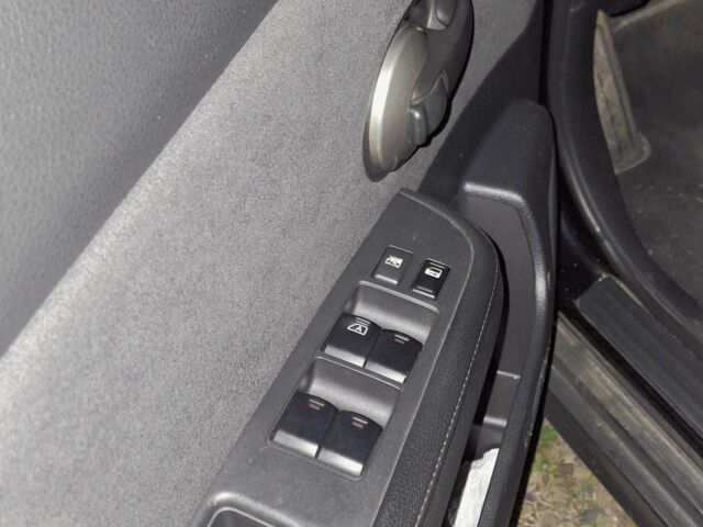 Черный Ниссан Тиида, объемом двигателя 0 л и пробегом 110 тыс. км за 7200 $, фото 21 на Automoto.ua