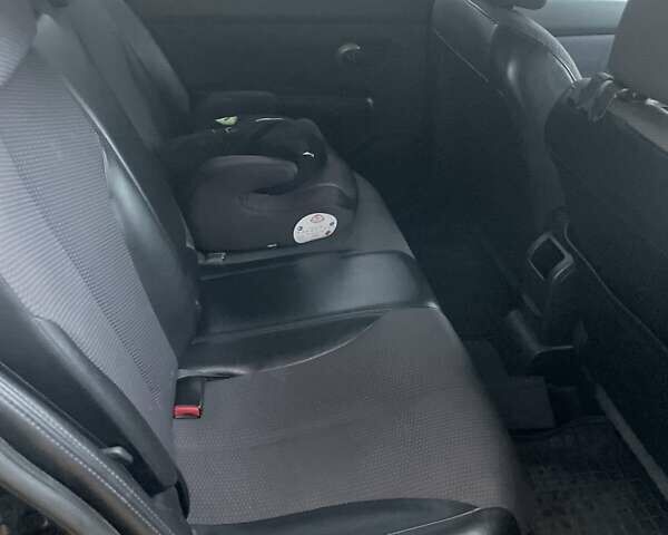 Черный Ниссан Тиида, объемом двигателя 1.6 л и пробегом 188 тыс. км за 6700 $, фото 17 на Automoto.ua