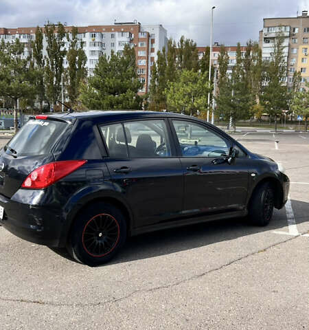 Чорний Ніссан Тііда, об'ємом двигуна 1.6 л та пробігом 114 тис. км за 6000 $, фото 2 на Automoto.ua