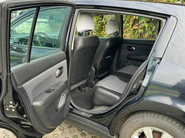 Черный Ниссан Тиида, объемом двигателя 1.6 л и пробегом 117 тыс. км за 7400 $, фото 15 на Automoto.ua