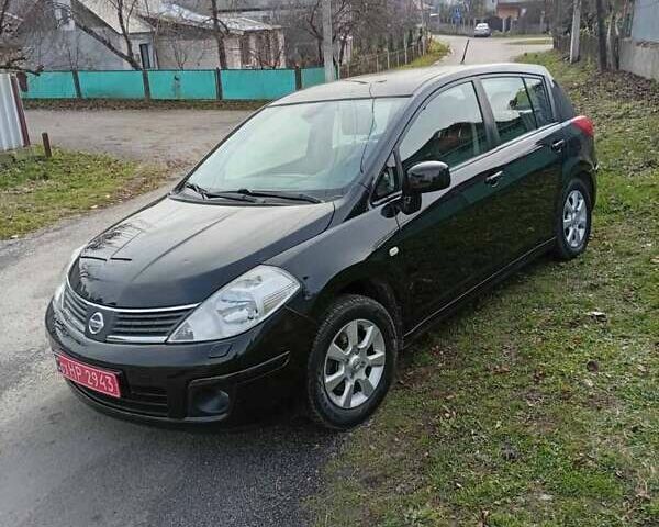 Черный Ниссан Тиида, объемом двигателя 1.6 л и пробегом 240 тыс. км за 7900 $, фото 15 на Automoto.ua