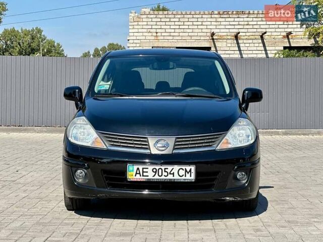 Чорний Ніссан Тііда, об'ємом двигуна 1.6 л та пробігом 112 тис. км за 7555 $, фото 3 на Automoto.ua