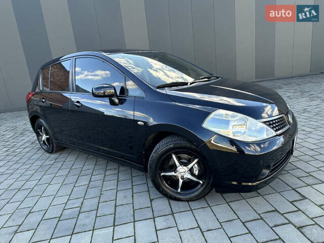 Черный Ниссан Тиида, объемом двигателя 1.6 л и пробегом 169 тыс. км за 6200 $, фото 1 на Automoto.ua