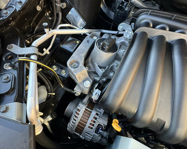 Черный Ниссан Тиида, объемом двигателя 1.5 л и пробегом 30 тыс. км за 7800 $, фото 25 на Automoto.ua