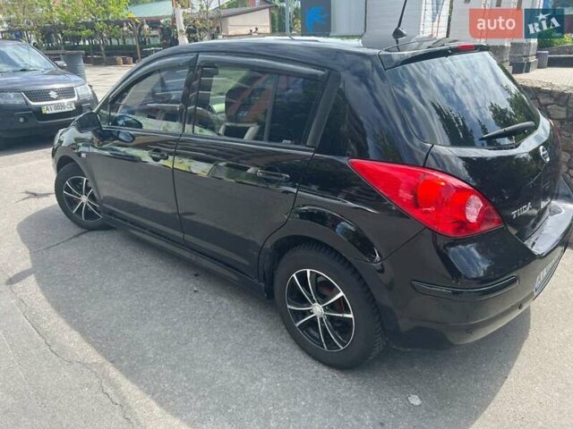 Черный Ниссан Тиида, объемом двигателя 1.6 л и пробегом 237 тыс. км за 6199 $, фото 3 на Automoto.ua