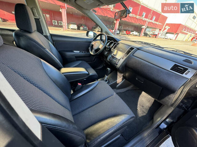 Черный Ниссан Тиида, объемом двигателя 1.5 л и пробегом 30 тыс. км за 7800 $, фото 10 на Automoto.ua