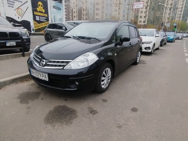 Черный Ниссан Тиида, объемом двигателя 1.5 л и пробегом 51 тыс. км за 7300 $, фото 5 на Automoto.ua
