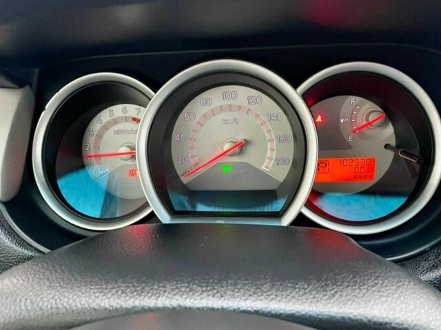 Черный Ниссан Тиида, объемом двигателя 1.5 л и пробегом 102 тыс. км за 7400 $, фото 10 на Automoto.ua