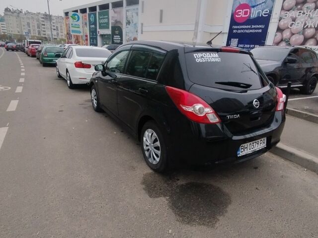 Черный Ниссан Тиида, объемом двигателя 1.5 л и пробегом 51 тыс. км за 7300 $, фото 7 на Automoto.ua
