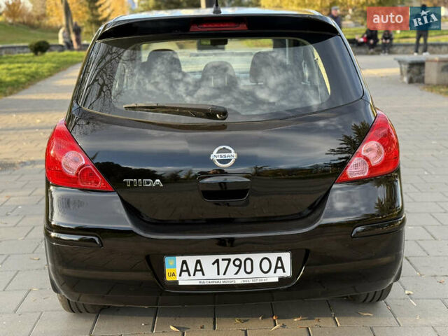 Черный Ниссан Тиида, объемом двигателя 1.6 л и пробегом 60 тыс. км за 9999 $, фото 31 на Automoto.ua