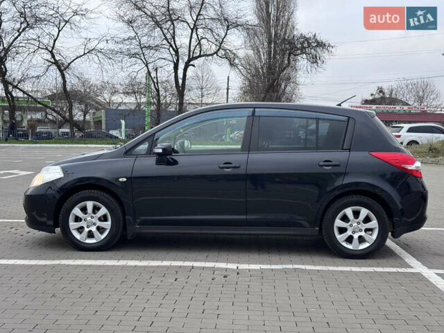 Черный Ниссан Тиида, объемом двигателя 1.5 л и пробегом 95 тыс. км за 8350 $, фото 5 на Automoto.ua