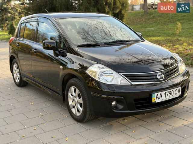 Черный Ниссан Тиида, объемом двигателя 1.6 л и пробегом 60 тыс. км за 9999 $, фото 25 на Automoto.ua