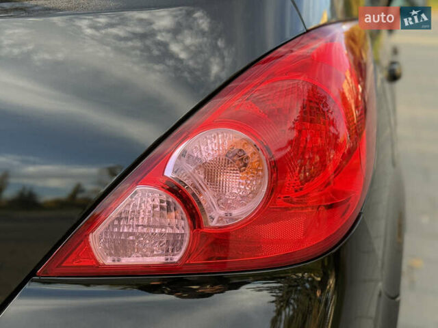 Черный Ниссан Тиида, объемом двигателя 1.6 л и пробегом 60 тыс. км за 9999 $, фото 32 на Automoto.ua