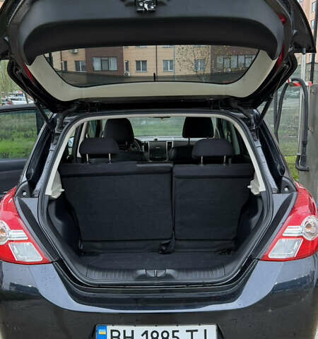 Чорний Ніссан Тііда, об'ємом двигуна 1.5 л та пробігом 94 тис. км за 7000 $, фото 2 на Automoto.ua