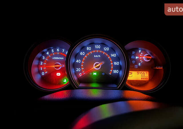 Чорний Ніссан Тііда, об'ємом двигуна 1.5 л та пробігом 94 тис. км за 7000 $, фото 44 на Automoto.ua