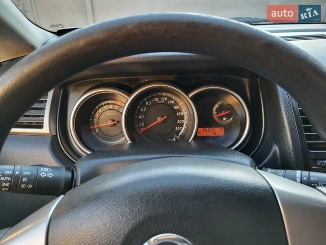 Черный Ниссан Тиида, объемом двигателя 1.6 л и пробегом 99 тыс. км за 7500 $, фото 8 на Automoto.ua