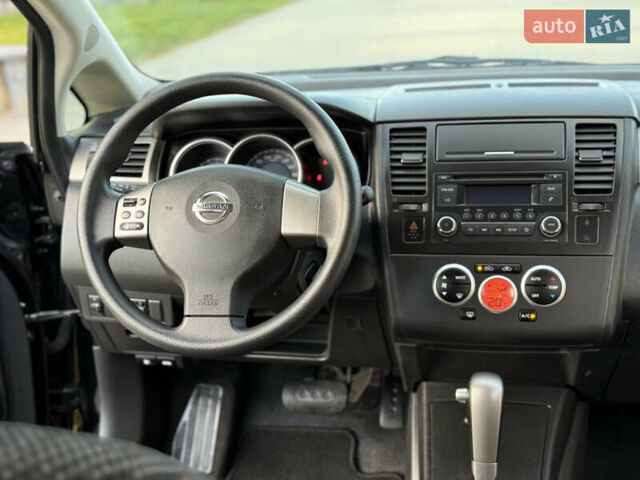 Черный Ниссан Тиида, объемом двигателя 1.6 л и пробегом 60 тыс. км за 9999 $, фото 66 на Automoto.ua