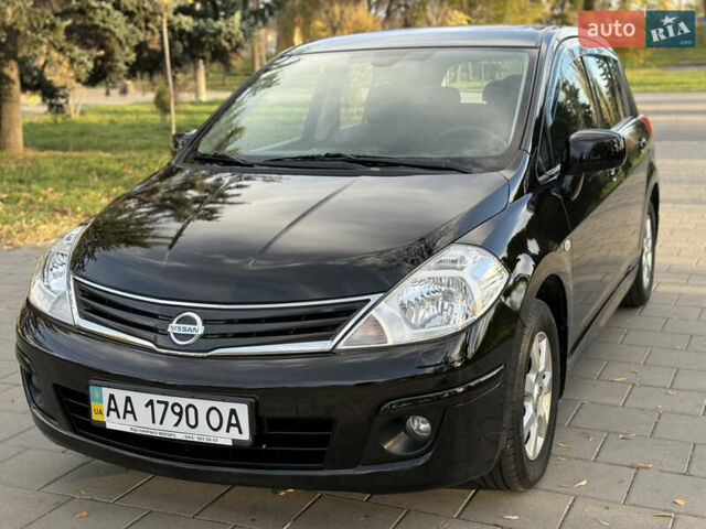 Черный Ниссан Тиида, объемом двигателя 1.6 л и пробегом 60 тыс. км за 9999 $, фото 14 на Automoto.ua