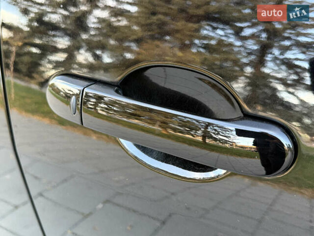 Черный Ниссан Тиида, объемом двигателя 1.6 л и пробегом 60 тыс. км за 9999 $, фото 86 на Automoto.ua