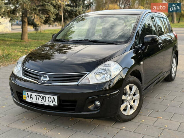 Черный Ниссан Тиида, объемом двигателя 1.6 л и пробегом 60 тыс. км за 9999 $, фото 97 на Automoto.ua