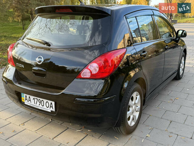Черный Ниссан Тиида, объемом двигателя 1.6 л и пробегом 60 тыс. км за 9999 $, фото 41 на Automoto.ua