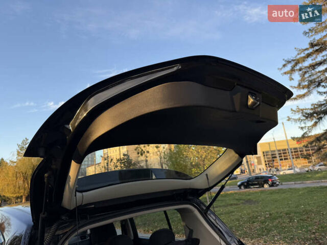 Черный Ниссан Тиида, объемом двигателя 1.6 л и пробегом 60 тыс. км за 9999 $, фото 90 на Automoto.ua