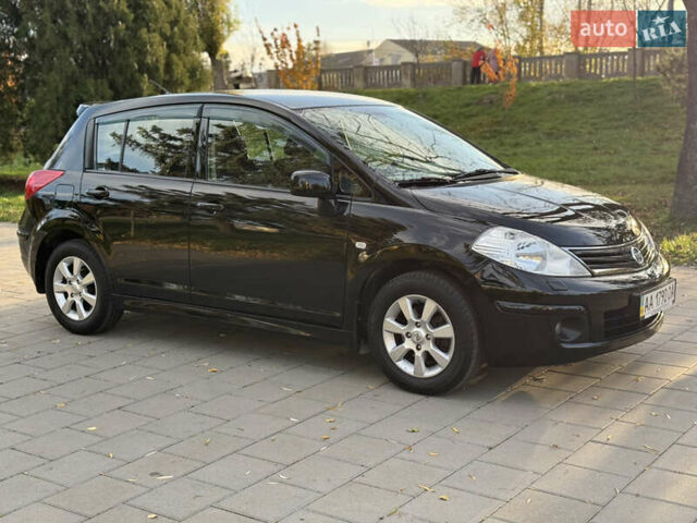 Черный Ниссан Тиида, объемом двигателя 1.6 л и пробегом 60 тыс. км за 9999 $, фото 27 на Automoto.ua