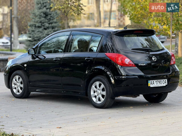 Черный Ниссан Тиида, объемом двигателя 1.6 л и пробегом 60 тыс. км за 9999 $, фото 10 на Automoto.ua