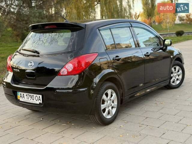 Черный Ниссан Тиида, объемом двигателя 1.6 л и пробегом 60 тыс. км за 9999 $, фото 98 на Automoto.ua