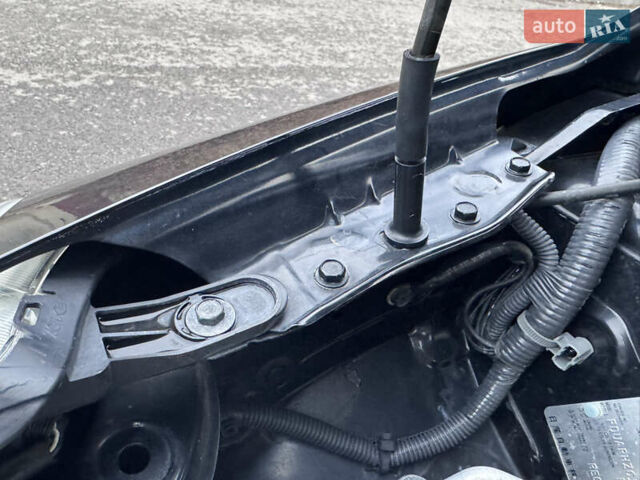 Черный Ниссан Тиида, объемом двигателя 1.5 л и пробегом 95 тыс. км за 8350 $, фото 40 на Automoto.ua