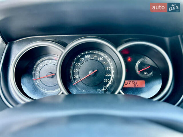 Черный Ниссан Тиида, объемом двигателя 1.6 л и пробегом 188 тыс. км за 6500 $, фото 35 на Automoto.ua
