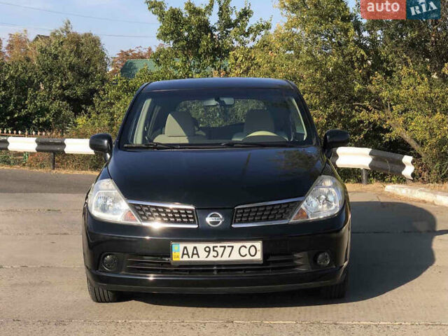 Черный Ниссан Тиида, объемом двигателя 1.6 л и пробегом 257 тыс. км за 5600 $, фото 2 на Automoto.ua