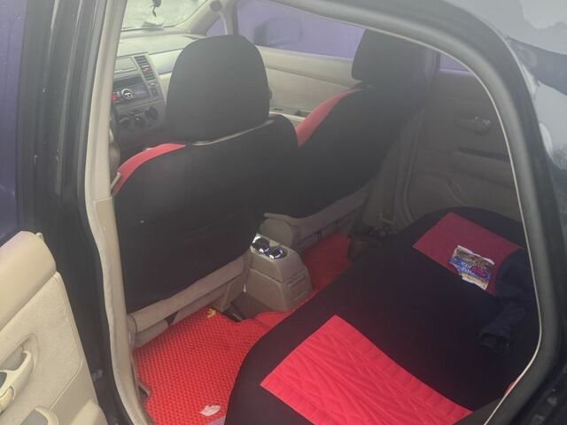 Чорний Ніссан Тііда, об'ємом двигуна 1.6 л та пробігом 150 тис. км за 5600 $, фото 6 на Automoto.ua