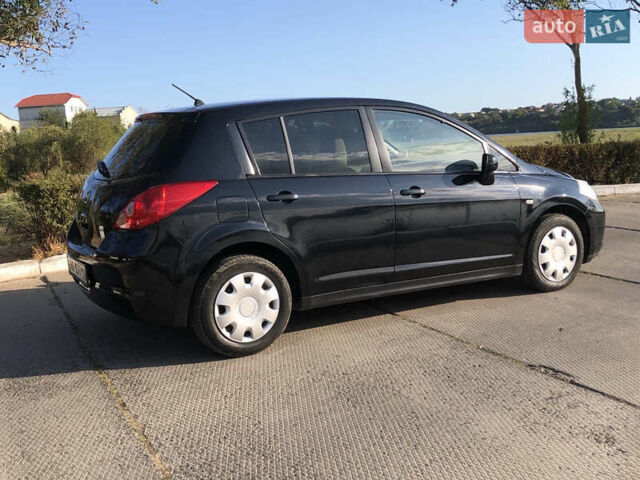 Черный Ниссан Тиида, объемом двигателя 1.6 л и пробегом 257 тыс. км за 5600 $, фото 10 на Automoto.ua