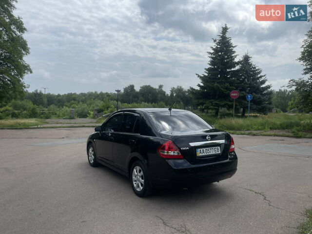 Черный Ниссан Тиида, объемом двигателя 1.6 л и пробегом 187 тыс. км за 5800 $, фото 5 на Automoto.ua
