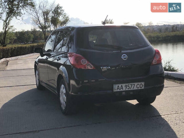 Черный Ниссан Тиида, объемом двигателя 1.6 л и пробегом 257 тыс. км за 5600 $, фото 7 на Automoto.ua