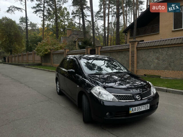 Черный Ниссан Тиида, объемом двигателя 1.6 л и пробегом 188 тыс. км за 5850 $, фото 13 на Automoto.ua
