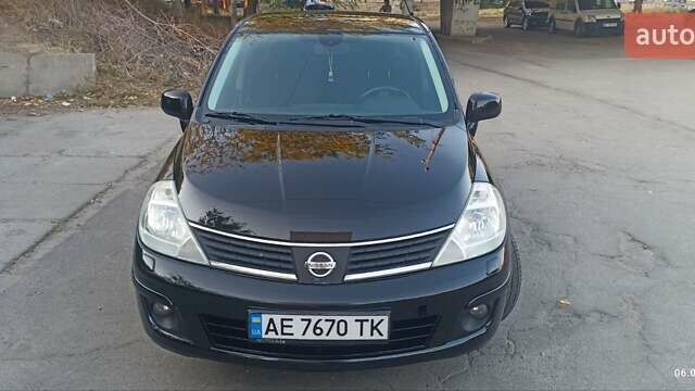 Чорний Ніссан Тііда, об'ємом двигуна 1.6 л та пробігом 244 тис. км за 4500 $, фото 7 на Automoto.ua