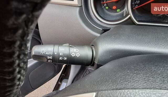 Чорний Ніссан Тііда, об'ємом двигуна 1.8 л та пробігом 112 тис. км за 6500 $, фото 14 на Automoto.ua