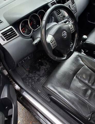 Чорний Ніссан Тііда, об'ємом двигуна 1.8 л та пробігом 112 тис. км за 6500 $, фото 15 на Automoto.ua