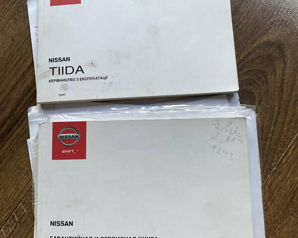 Черный Ниссан Тиида, объемом двигателя 1.6 л и пробегом 138 тыс. км за 7700 $, фото 29 на Automoto.ua