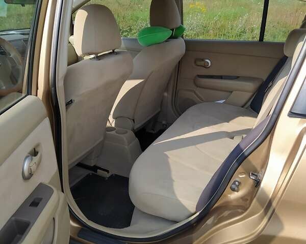 Коричневый Ниссан Тиида, объемом двигателя 1.6 л и пробегом 151 тыс. км за 5750 $, фото 2 на Automoto.ua