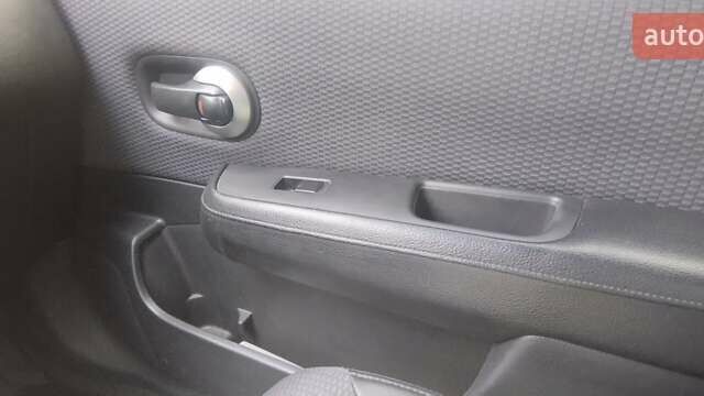 Коричневый Ниссан Тиида, объемом двигателя 1.6 л и пробегом 162 тыс. км за 6300 $, фото 15 на Automoto.ua