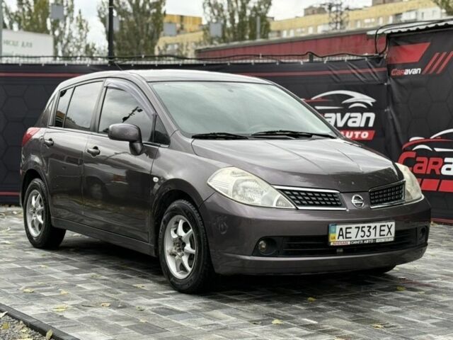 Ніссан Тііда 2008 у Дніпро (Дніпропетровську) на Automoto.ua Коричневий Ніссан Тііда, об'ємом двигуна 1.6 л та пробігом 135 тис. км за 6500 $, фото 3 на Automoto.ua