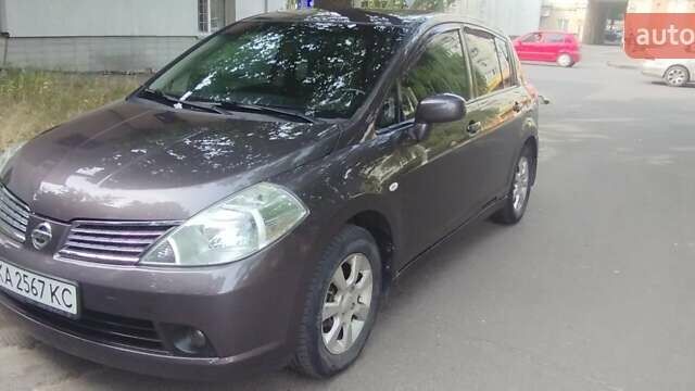 Коричневый Ниссан Тиида, объемом двигателя 1.6 л и пробегом 162 тыс. км за 6300 $, фото 11 на Automoto.ua