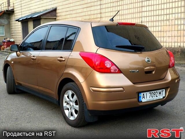 Коричневый Ниссан Тиида, объемом двигателя 1.5 л и пробегом 260 тыс. км за 5000 $, фото 2 на Automoto.ua