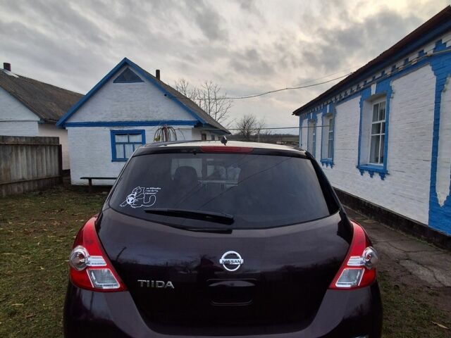 Коричневый Ниссан Тиида, объемом двигателя 1.5 л и пробегом 87 тыс. км за 9000 $, фото 2 на Automoto.ua