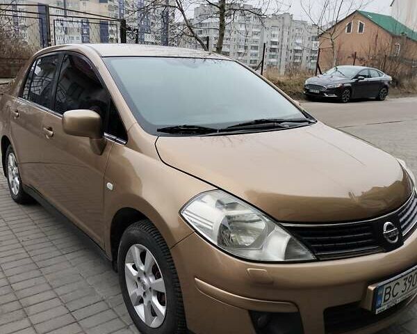 Коричневый Ниссан Тиида, объемом двигателя 1.8 л и пробегом 272 тыс. км за 5150 $, фото 1 на Automoto.ua