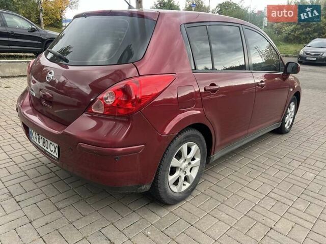 Красный Ниссан Тиида, объемом двигателя 1.6 л и пробегом 100 тыс. км за 6500 $, фото 3 на Automoto.ua