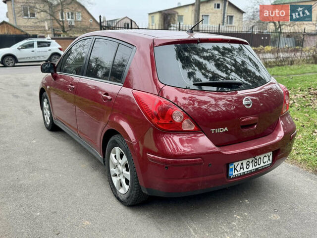 Красный Ниссан Тиида, объемом двигателя 1.6 л и пробегом 100 тыс. км за 6500 $, фото 13 на Automoto.ua
